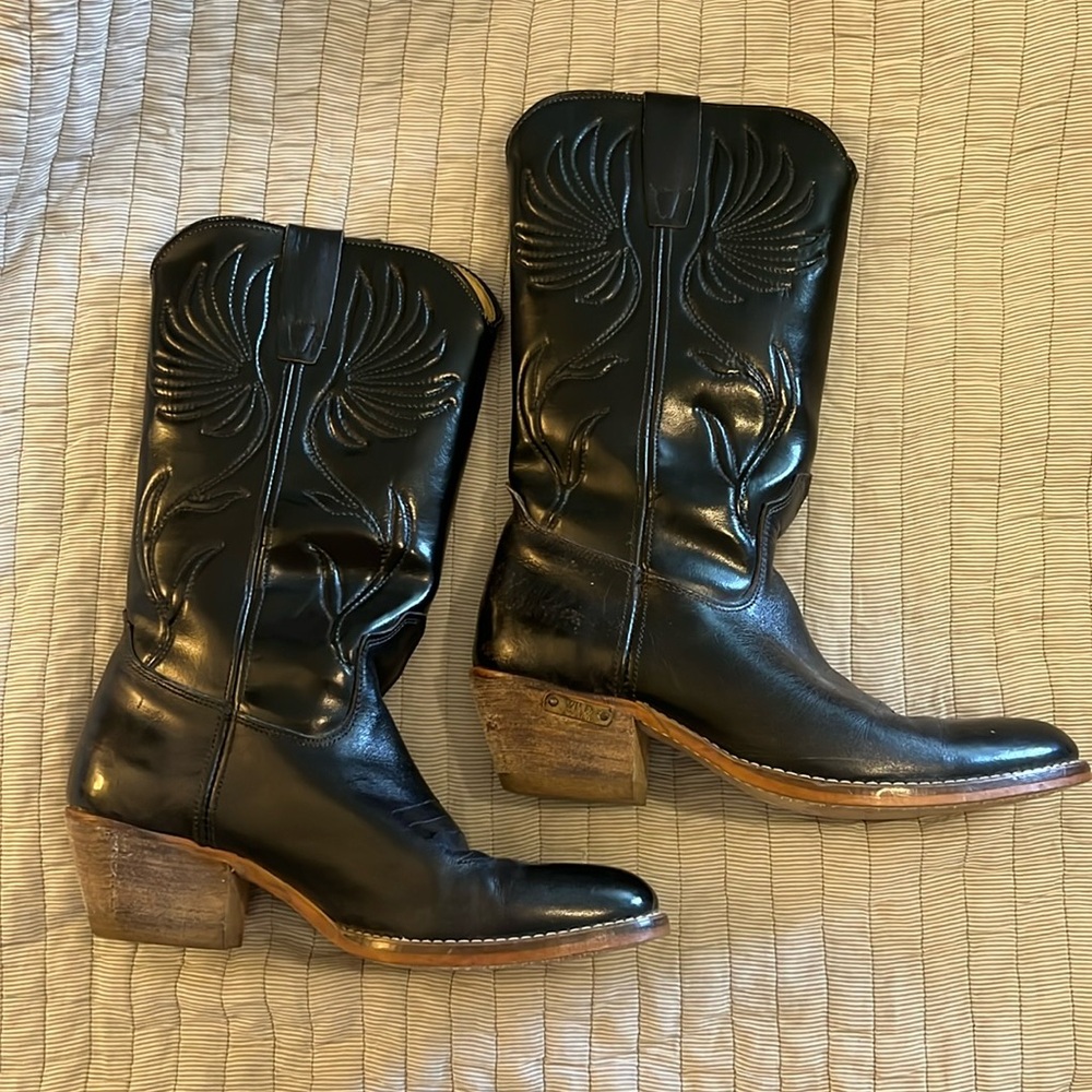 Wild Country cowgirl boots. Great condition!
